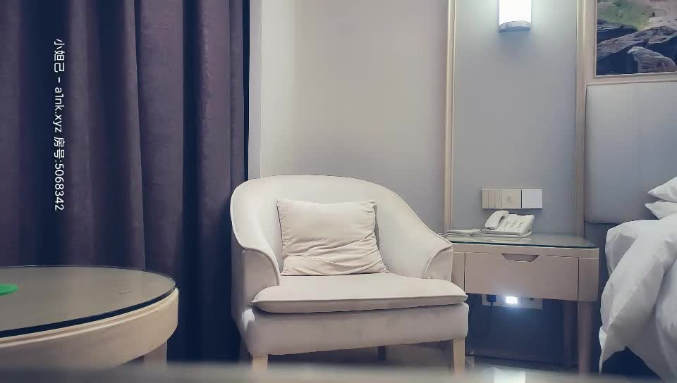 2048.cc@[原版]_030_小天探花_啪啪b_20210403