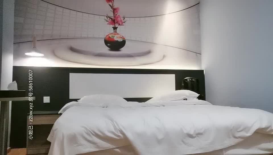 2048.cc@[原版]_031_文轩探花_啪啪_20210207