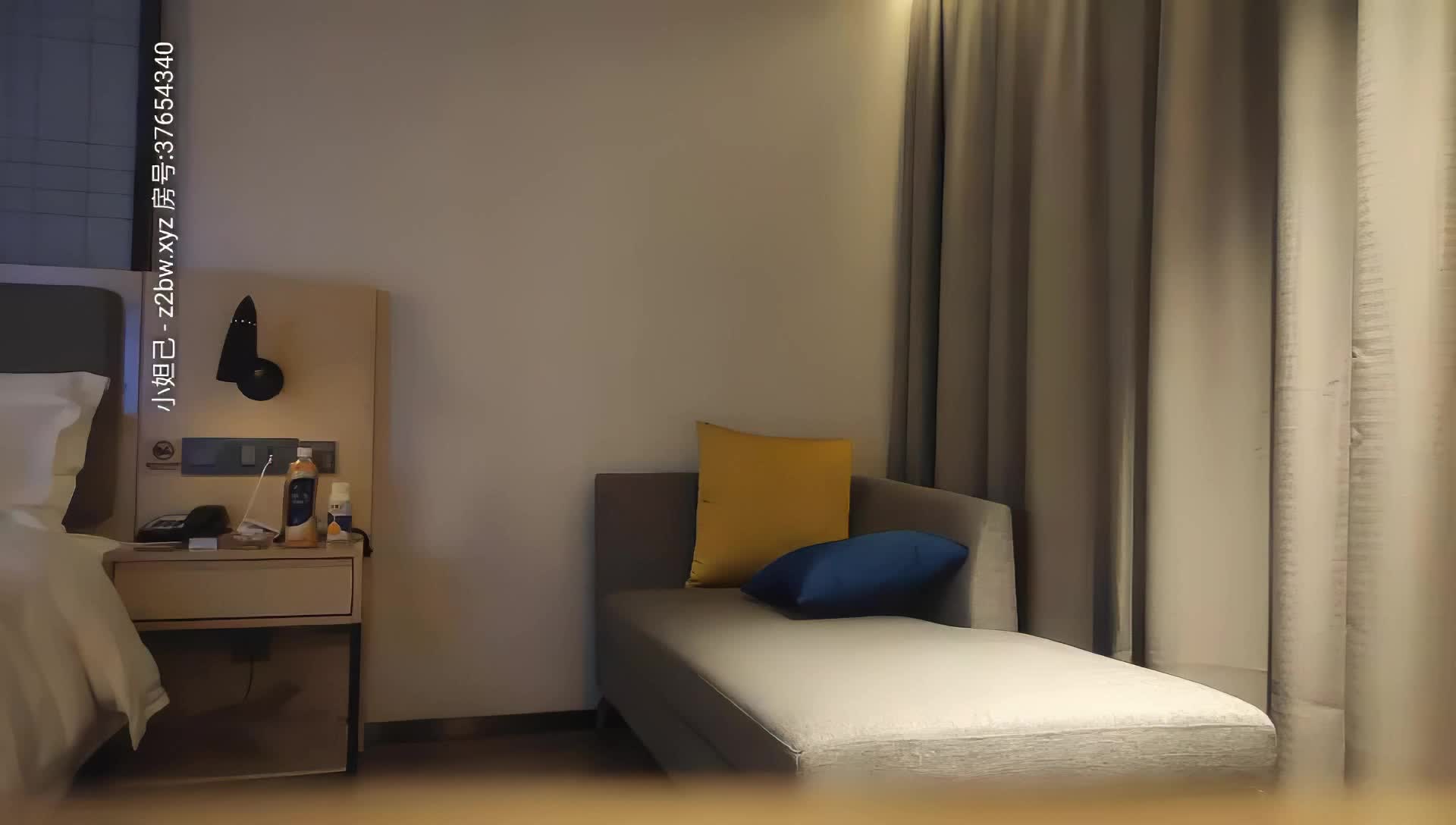 【ai高清2k修复】步宾探花长相甜美极品白裙妹，隔着衣服揉奶子确实挺大，镜头前掰穴逼逼属于你的，妹子越操越骚还想要