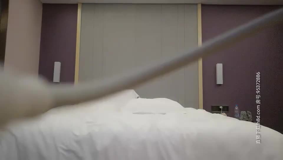 2048.cc@20200712_[原版]小宝寻花_甜美妹子加钟再叫个妹子双飞，口交一起舔弄扣逼骑脸舔逼，骑坐抽插猛操呻吟娇喘