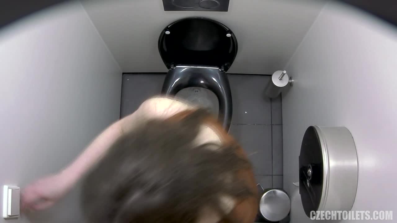 2048.cc@czech-toilets-42-1280x720-2000kbps