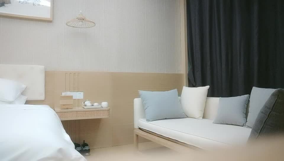 2048.cc@[原y版b]_045_战z神s小x利l_啪p啪p第d二e场c_20211019