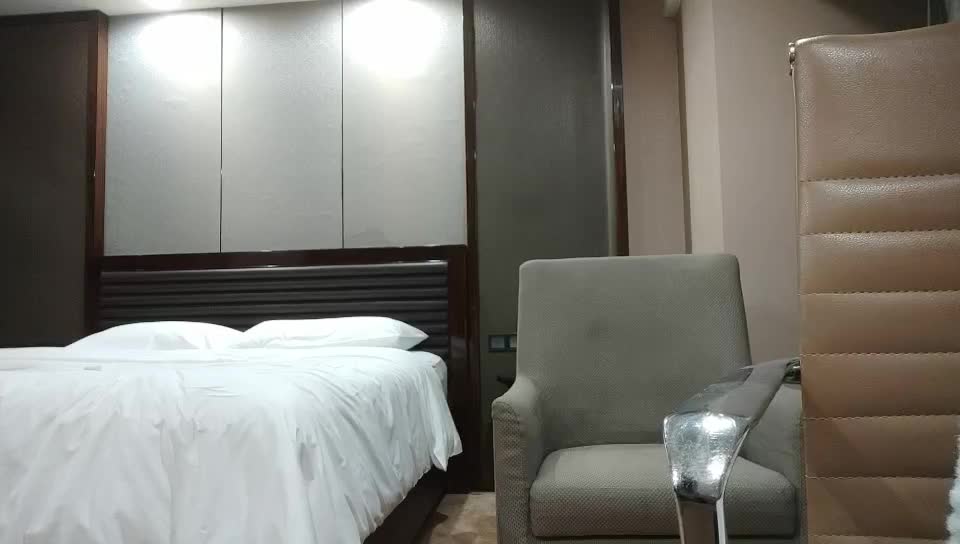 2048.cc@[原y版b]_036_冒m险x王w探t花h_啪p啪p_20220415