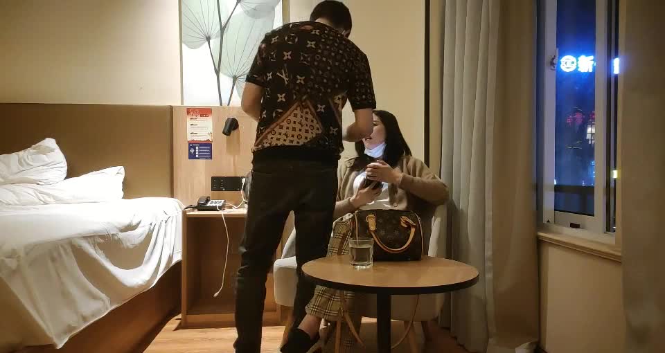 2048.cc@[原y版b]_040_乔q先x生s寻x花h高g端d茶c_啪p啪p_20220420