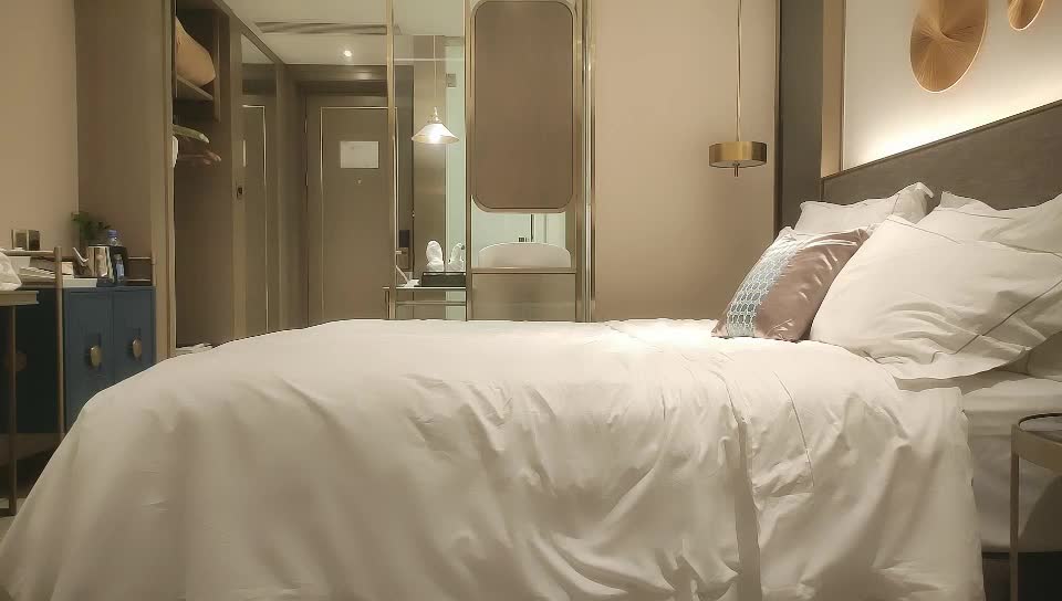 2048.cc@[原y版b]_032_小x马m寻x花h_啪p啪p第d二e场c_20210913