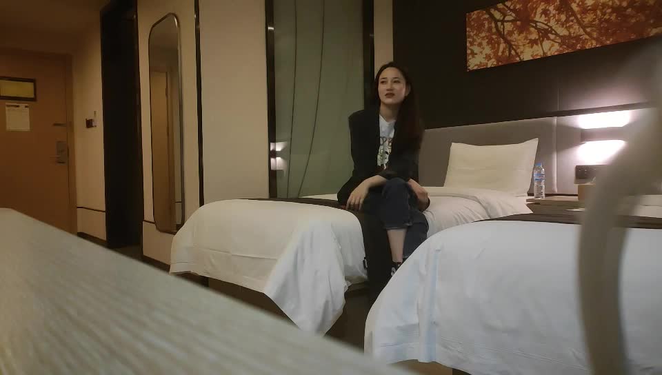 2048.cc@[原y版b]_046_新x人r探t花h二e号h选x手s_啪p啪p第d一y场c_20220509