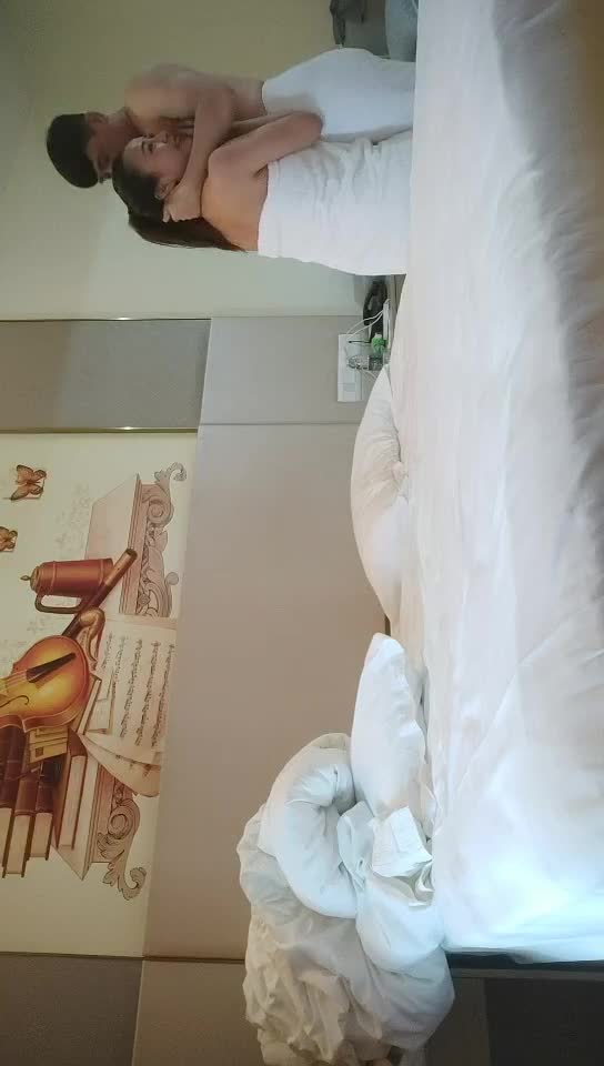 【无水印原版---新片速递】2022.5.17，【爱情故事】，良家，离异少妇，风情万种，少妇正是如狼似虎的时刻，性爱高潮让她快乐一整天