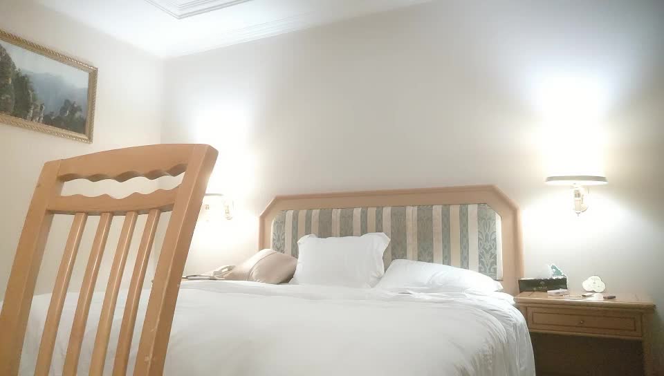 2048.cc@[原y版b]_066_老l牛n探t花h_20211005