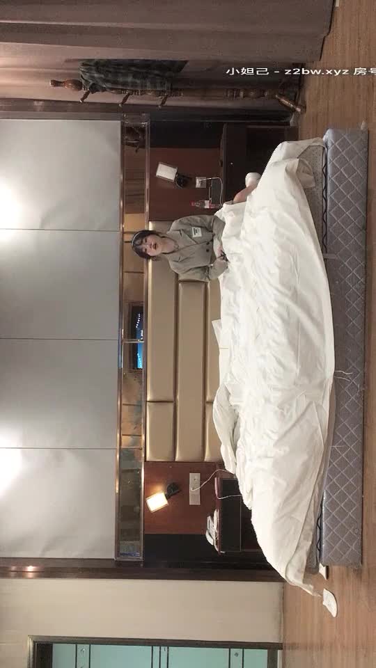 泡良大神最新劲爆大作，【91约炮达人】新斩获的白领小姐姐，清纯温柔，美胸长腿，超清设备酒店偷拍激情性爱全程