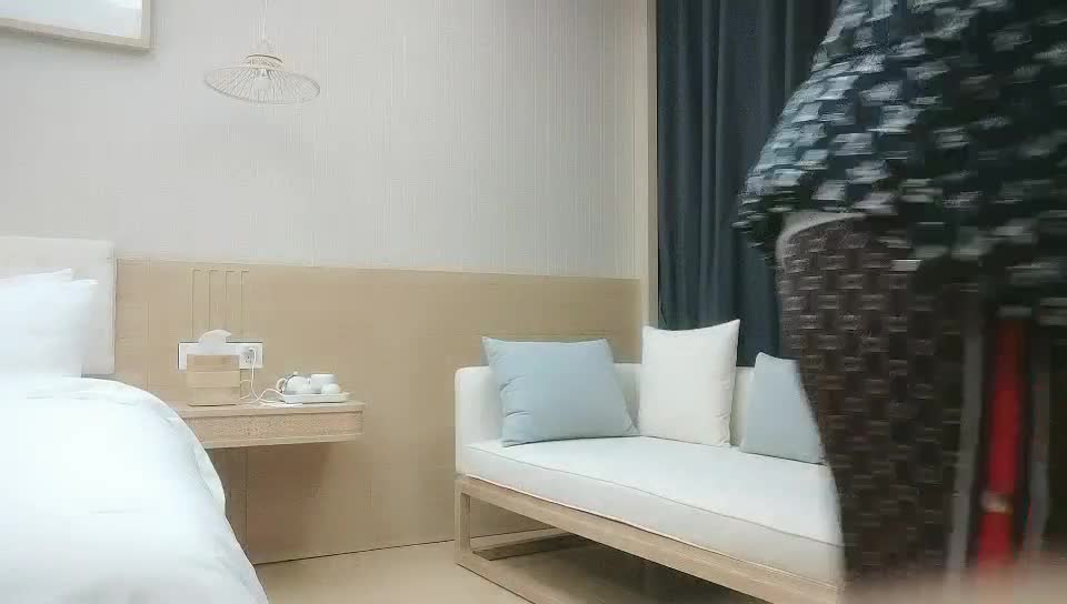 2048.cc@[原y版b]_046_战z神s小x利l_啪p啪p第d二e场c_20211021