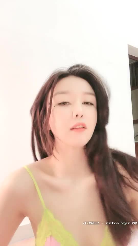 台湾小姐姐【倩宝宝 BloodMoon】遥控跳蛋道具大秀合集【 70V】 (33)