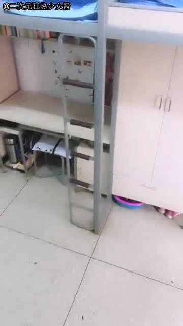 G奶在大学宿舍揉奶自慰【二次元狂热少女】 漂亮美乳爆奶 粉嫩美鲍 巨乳诱惑【57v】 (29)