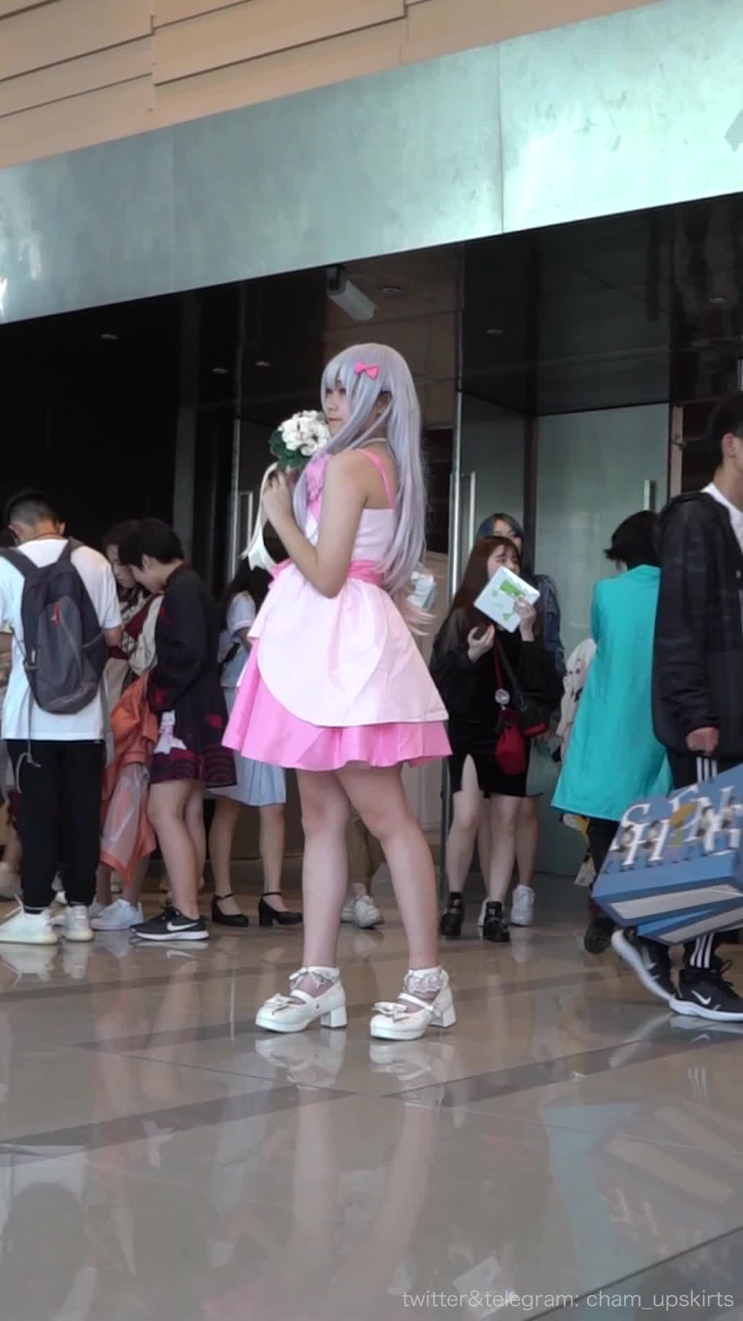 【yzwcd】ym092手拿花束的粉裙白发cos！红内前后cd！