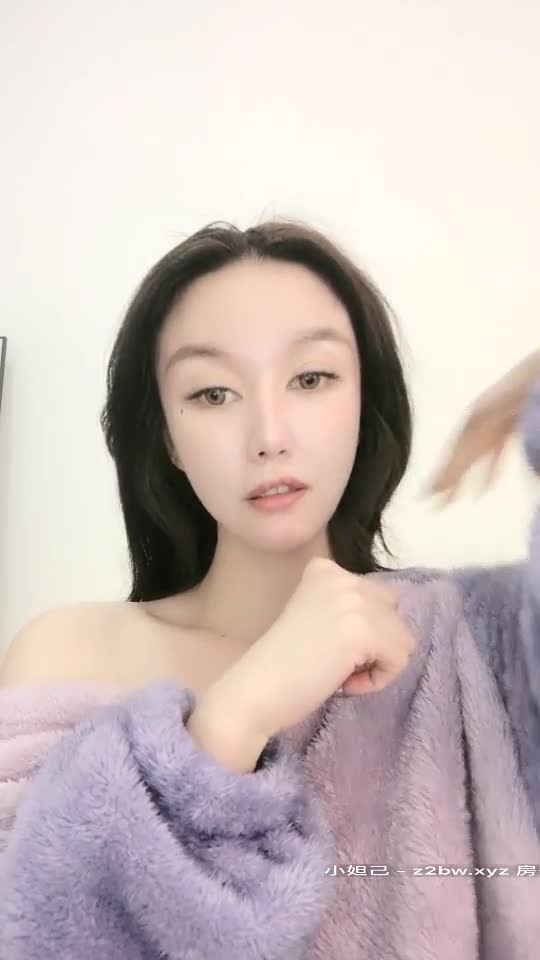 台湾小姐姐【倩宝宝 BloodMoon】遥控跳蛋道具大秀合集【 70V】 (61)