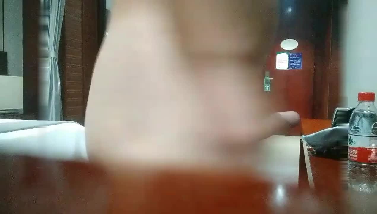 源码高清录制《村长大叔探花》深夜约嫖老公去广东打工留守兼职卖淫少妇因价钱和鸡头扯皮