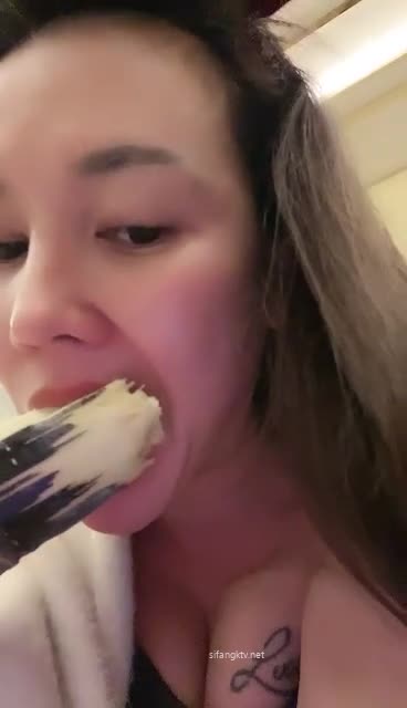 哺乳期宝妈! 【东瓜哈密瓜】无套啪啪~边啪啪自慰边挤奶~更新至3月26【95v】 (12)