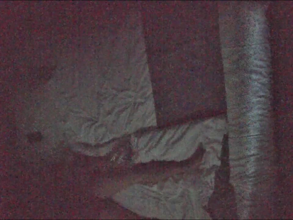 7-7最新酒店偷拍！偷拍设备怼着床拍，炮火连天长腿妹子叫床和媲美av女优啦