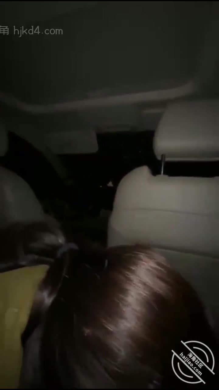 海角pul大神 凌晨与96幼师班主任激情车震，窗都没关呻吟刺激不知道有没有路人听见