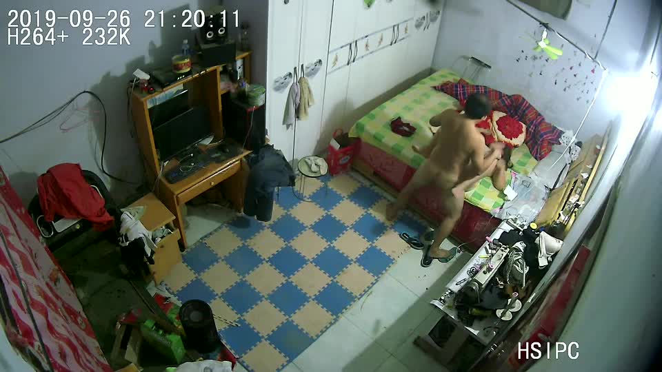 【国内家庭偷窥】最新破解家庭摄像头 夫妻隐私生活 5 (25)
