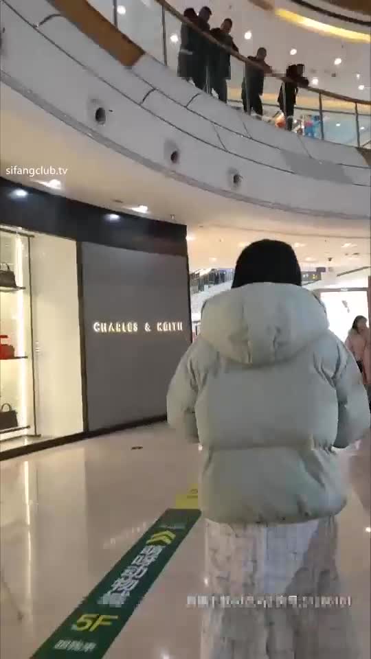 萝莉嫩妹野外 公共场所露出啪啪【萝莉户外深喉】酒店群交乱操 肛塞骑乘顶操小嫩穴漂亮粉穴逼【89v】 (17)