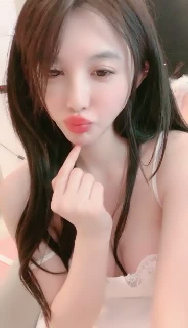 最新~今年最美女神~迷死个人【少女椰子】性感女神~超多情趣制服自慰大秀【87V】 (43)