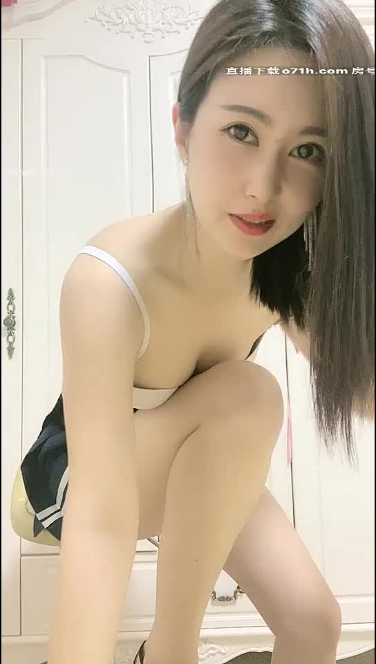 极品尤物高颜值【颜颜宝贝】性感制服诱惑尺度全开~淫语跳蛋肛塞自慰抠逼流白浆【69V】 (38)