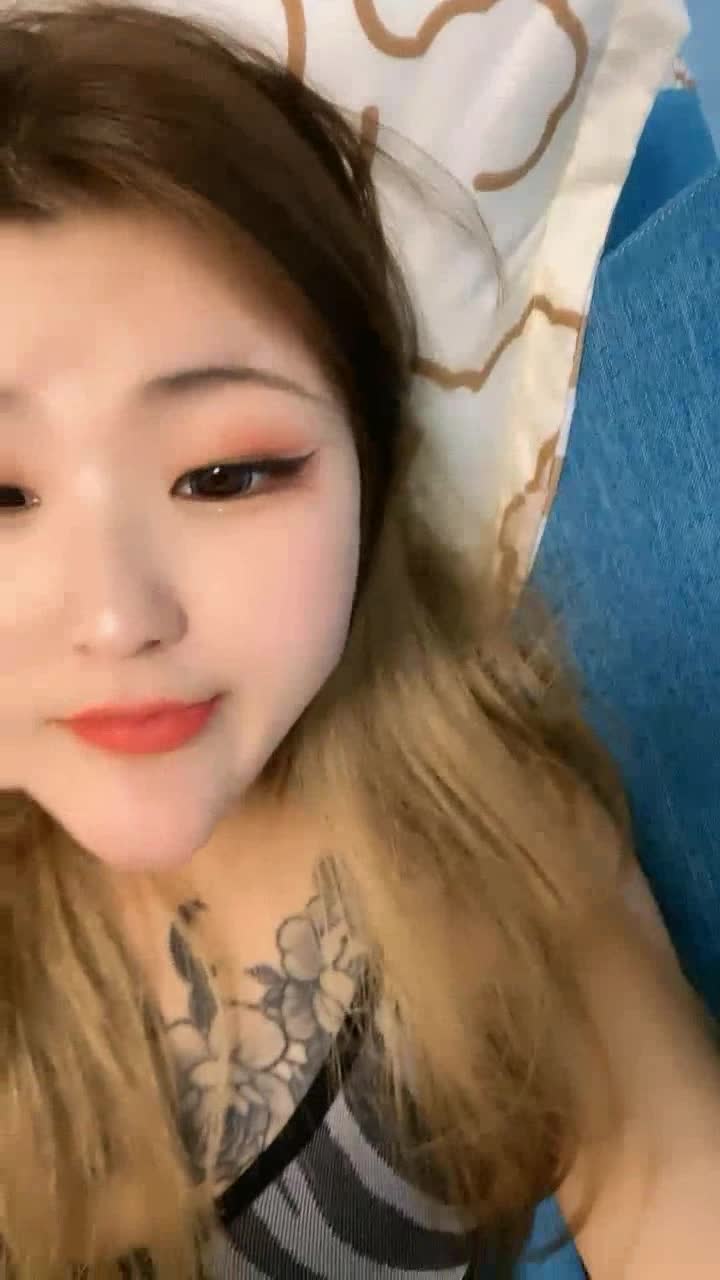 【美乳控福利】精品美乳主播 大奶肥臀拳交 自慰 极品粉乳 合集（58V ） (13)