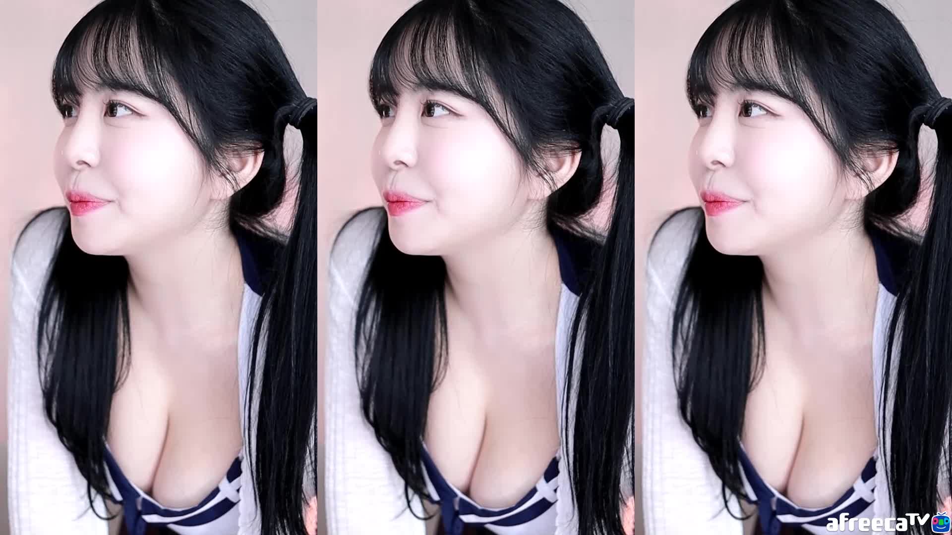 AFREECATV闽嘎悠~抖胸热舞~丰满可爱【107V】  (35)