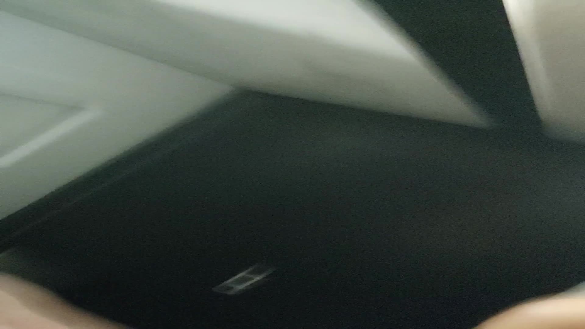 【胡子大叔】约炮少妇，人妻，同事，学生妹等等黑丝颜射【200v】 (17)