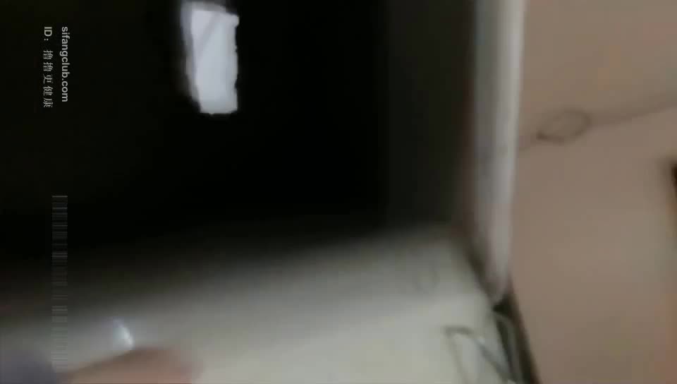 照片是骗人的嫖妓兵团老司机龙哥边界县城小旅馆微信约炮越南小姐提前找个好位置偷拍