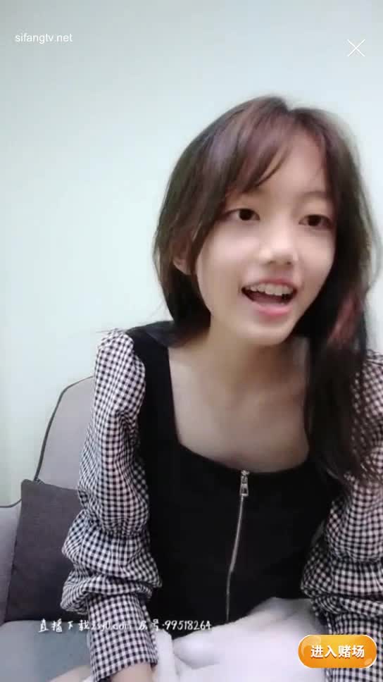 美乳学妹极品身材 粉穴抠逼自慰【萝卜果果】【100v】 (1)