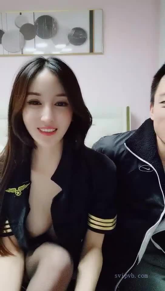 网红女神下海【仔仔没电了】 看到大长腿黑丝御姐欲罢不能，最后吸出精华【56v】 (46)