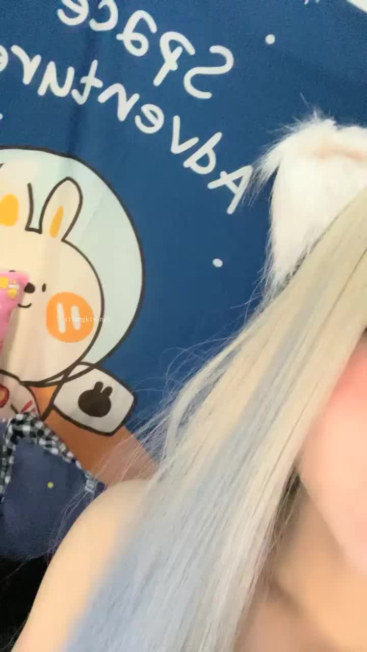 二次元小萝莉，人美声甜，露脸大黑牛、假几巴、跳蛋自慰合集【72v】 (42)