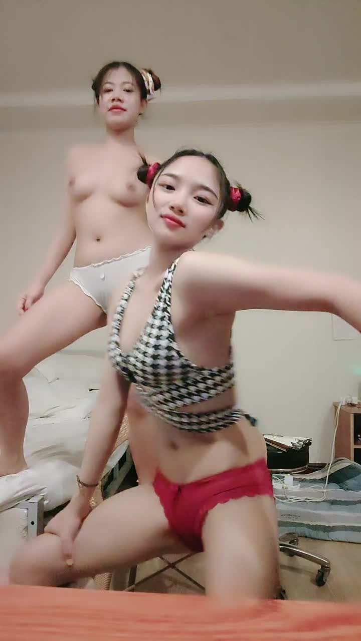 国产主播-好色小萝莉【59V】 (50)