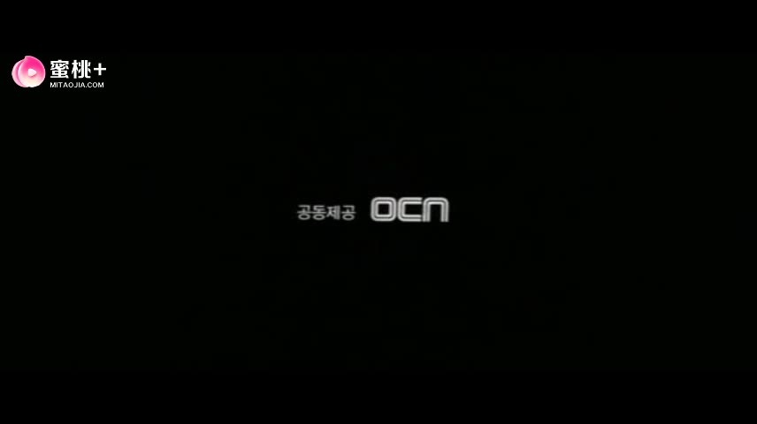 #情欲三级 
【影片类型】：韩国三级
【影片名称】：#第一流氓偷情家族
【影片简介】：丈夫勇杰还在外面偷情，虽然他继续保持和妍的性关系，却对她没有太大爱意。直至妍有了自己的骨肉后，勇杰才花更多时间陪着她。有趣的是，在勇杰和好贞在外面偷情的同时，60岁的婆婆（尹汝贞饰）也找到了自己的初恋情人。就这样，在这个普通的家庭里，每个人都过起了婚外情的日子 ..