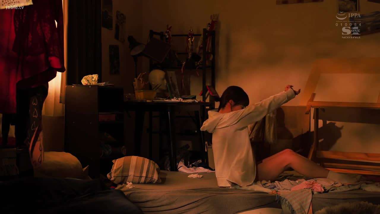 SONE-404 在故乡 跟不外出门的爆乳学姐见面…肉肉的淫荡身体 两天两夜疯狂射精的淫荡夏日 
#鹫尾芽衣 #眼镜娘 #乳交 #巨乳 #少女