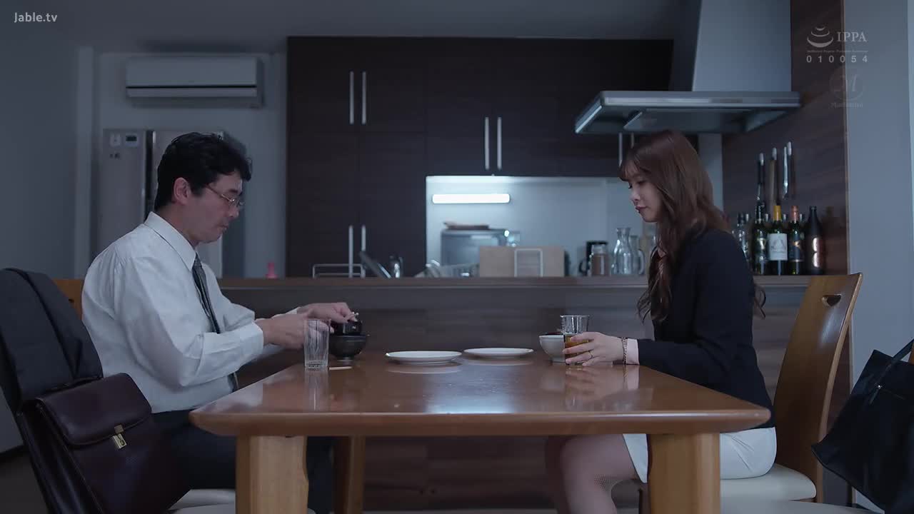 JUQ-911 被公司的人知道我就完蛋了「巨乳OL不为人知的另一面」 
#松野兰 #制服 #OL #熟女 #巨乳 #中出