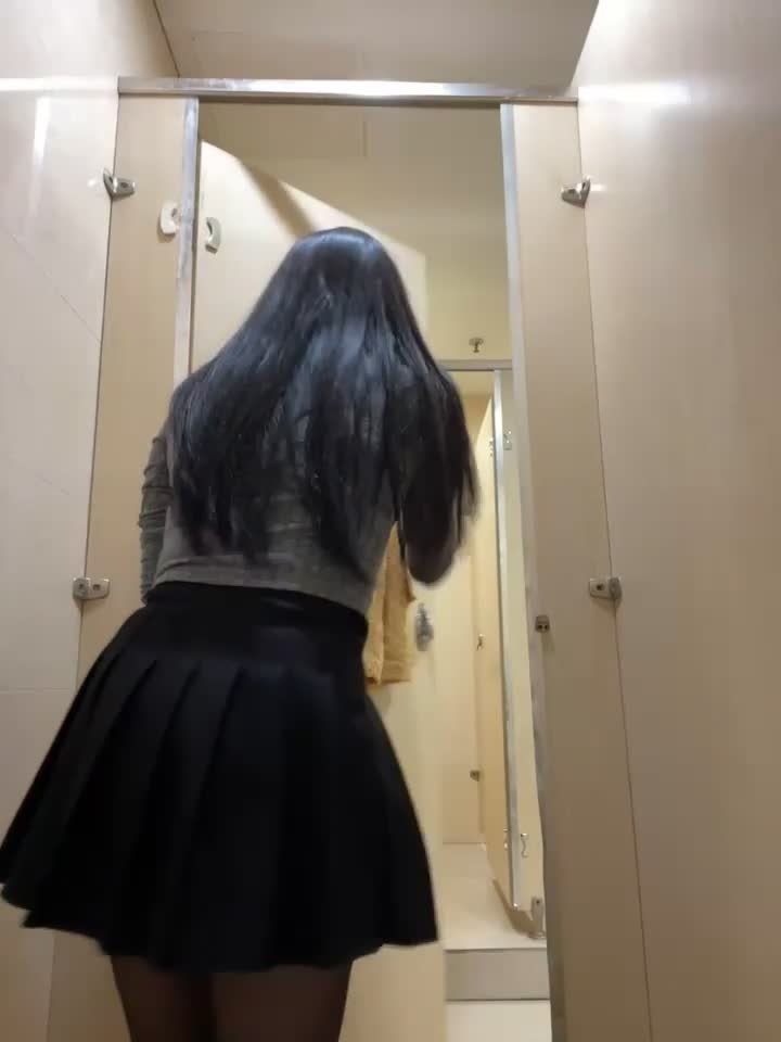 Asia-Lynn_2024-11-04_22-07-34_410