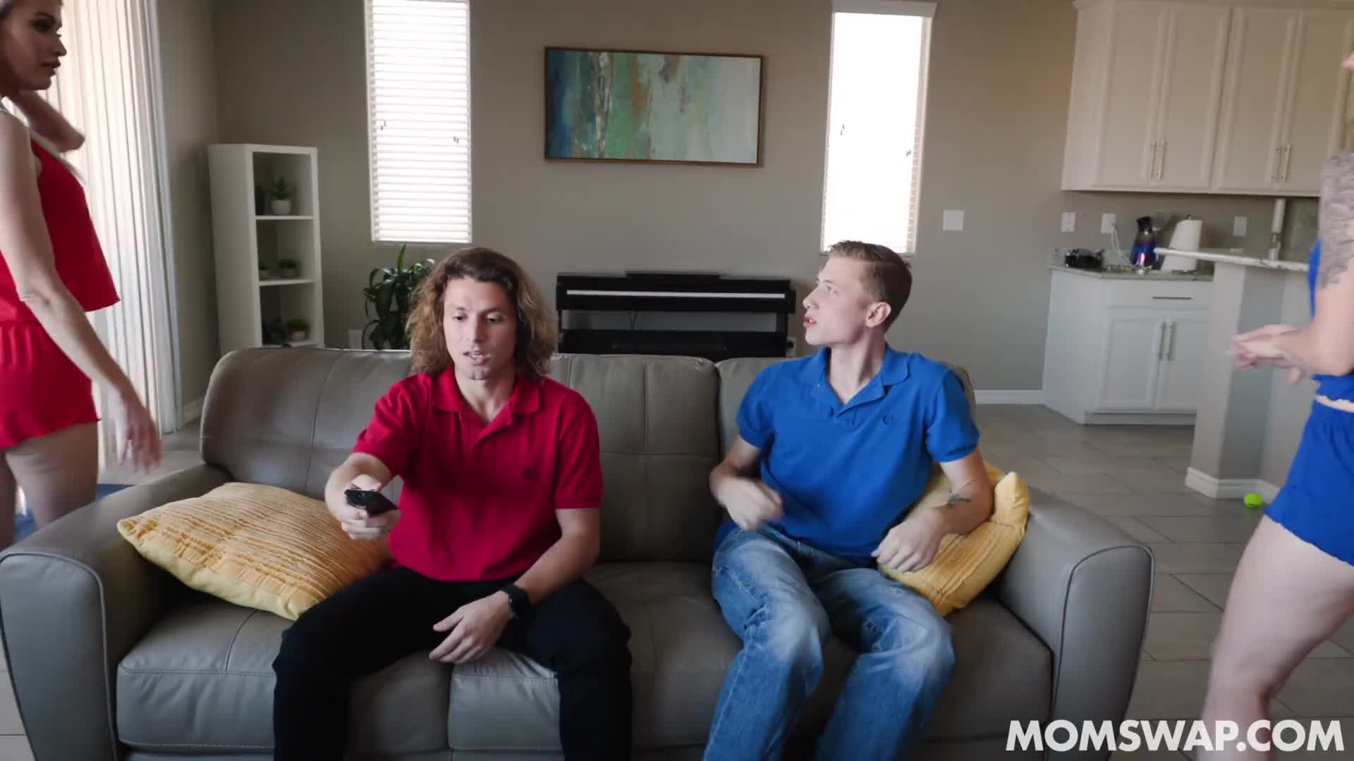 momswap.21.10.11.nova.sky.and.katie.monroe.all.bets.are.off