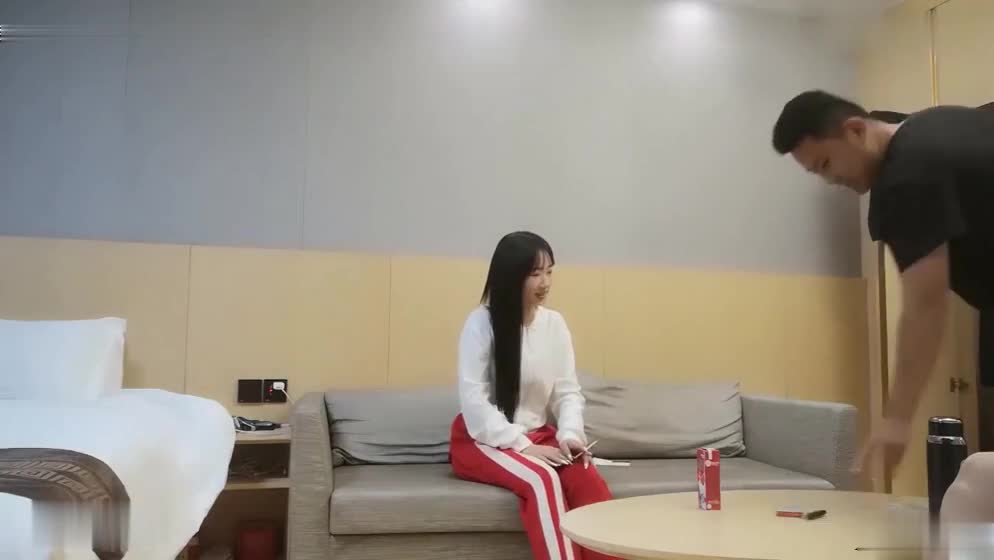 反差婊，甜美学生妹，神仙颜值，清纯可爱秒变淫娃