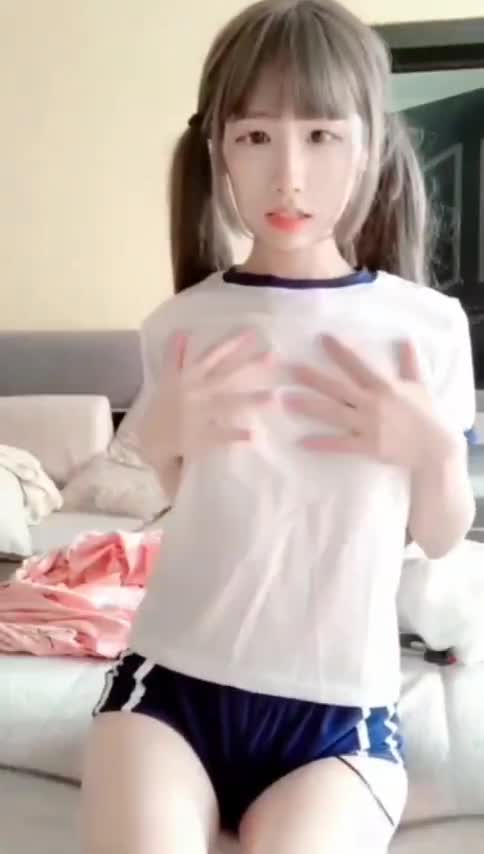 双马尾少萝小雯宝宝水手服自慰
#白虎 #萝莉 #福利姬