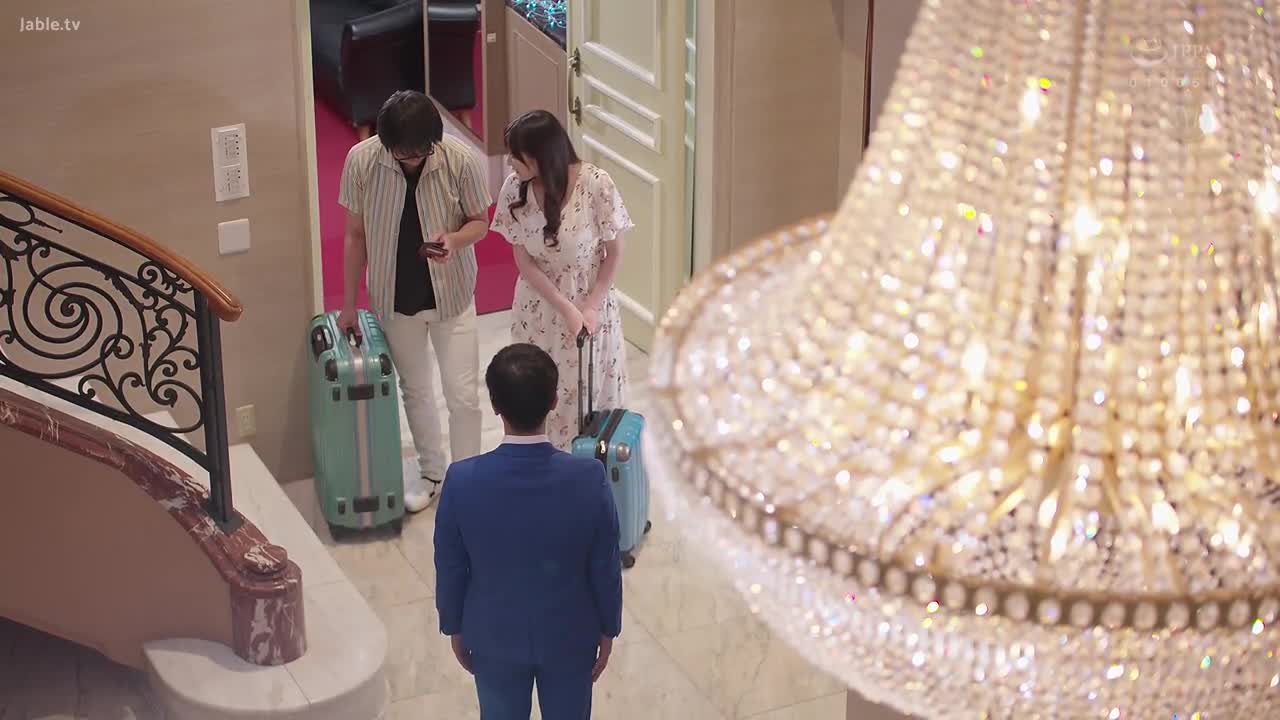 JUQ-956 熟悉的渡假村泳池NTR 专属的大人比基尼 巨乳人妻背德与开放感交错的NTR情色剧 
#日下部加奈 #中出 #巨乳 #人妻 #泳池