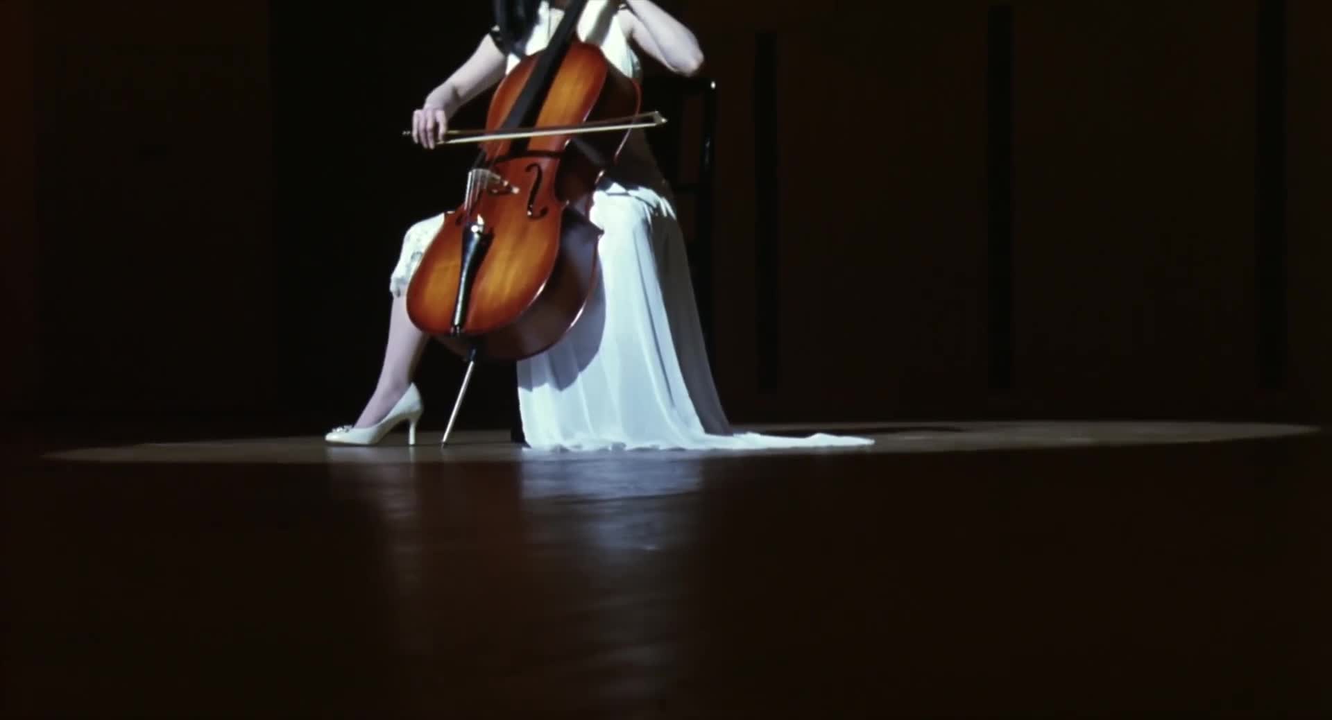 #日本三级   #花与蛇3  #中字  #剧情  #白衣绳奴
花与蛇3：白衣绳奴 HD中字