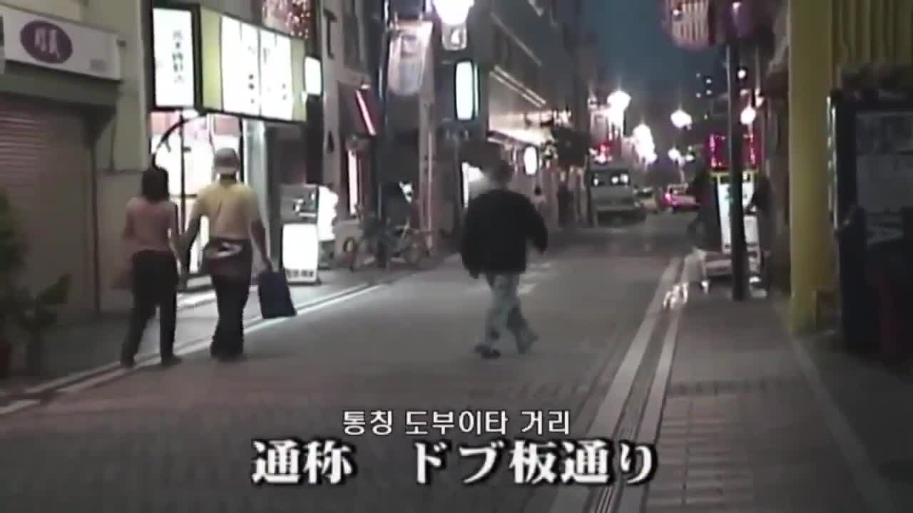 #韩国三级   #市中心的牛奶厂  #高清中字  #剧情
市中心的牛奶厂 HD中字