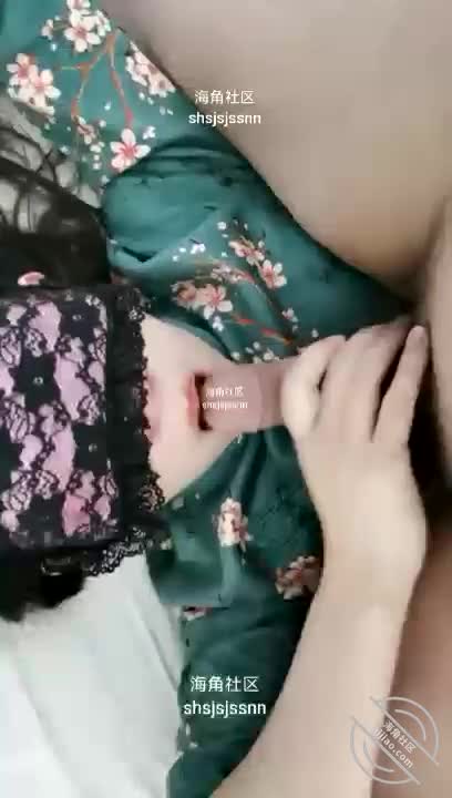 3️⃣1️⃣标题：旗袍表姐28一个多月没做爱。射满了旗袍姐姐的小逼。内射流精果然好看！
作者：#shsjsjssnn
发帖时间：2022-01-27 15:01:49
昨天的帖子删掉了哈。
哈哈哈，有个兄弟怼我喝酒。。没办法啊兄弟，应酬这个东西去吧，光喝多。不去吧，得罪人。也确实
是很烦。
看了很多兄弟的评论和留言。有个兄弟说我刻在基因里的躁动，哈哈哈。我觉得说得挺到位的。蛮好玩。改天单独发个帖子分享分享撩妹的经验吧。希望对大家有所帮助。
我以昨天发帖子的口吻描述了哈。
昨天是提前约好了的。因为马上要过年