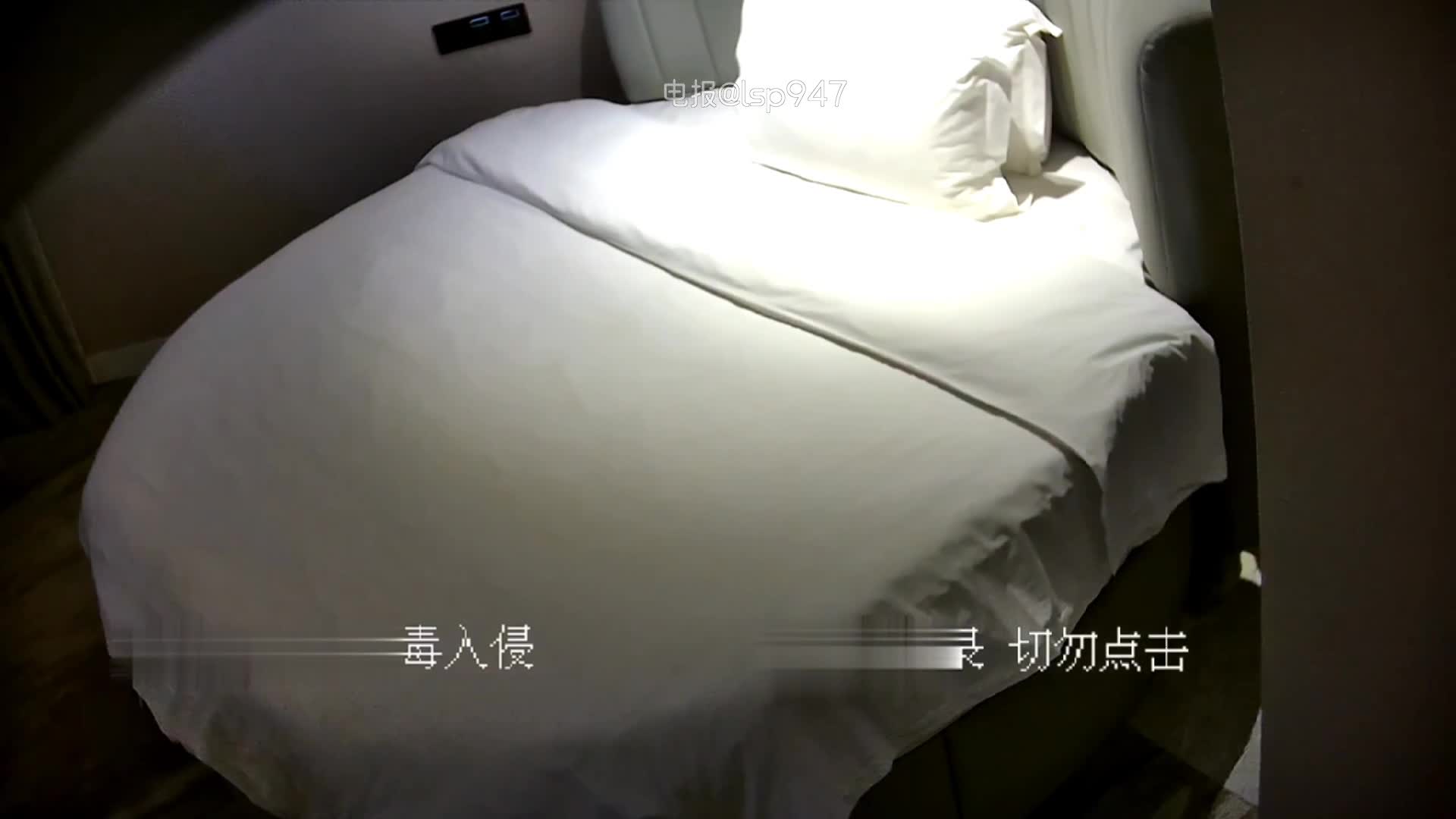 2024-11-9 针孔摄像头酒店偷拍成熟男士玩弄涉世未深学生妹 两个人年龄相差是真的大 完整版
 更多酒店偷拍回放大佬录播群已更 点我看更多最新完整版