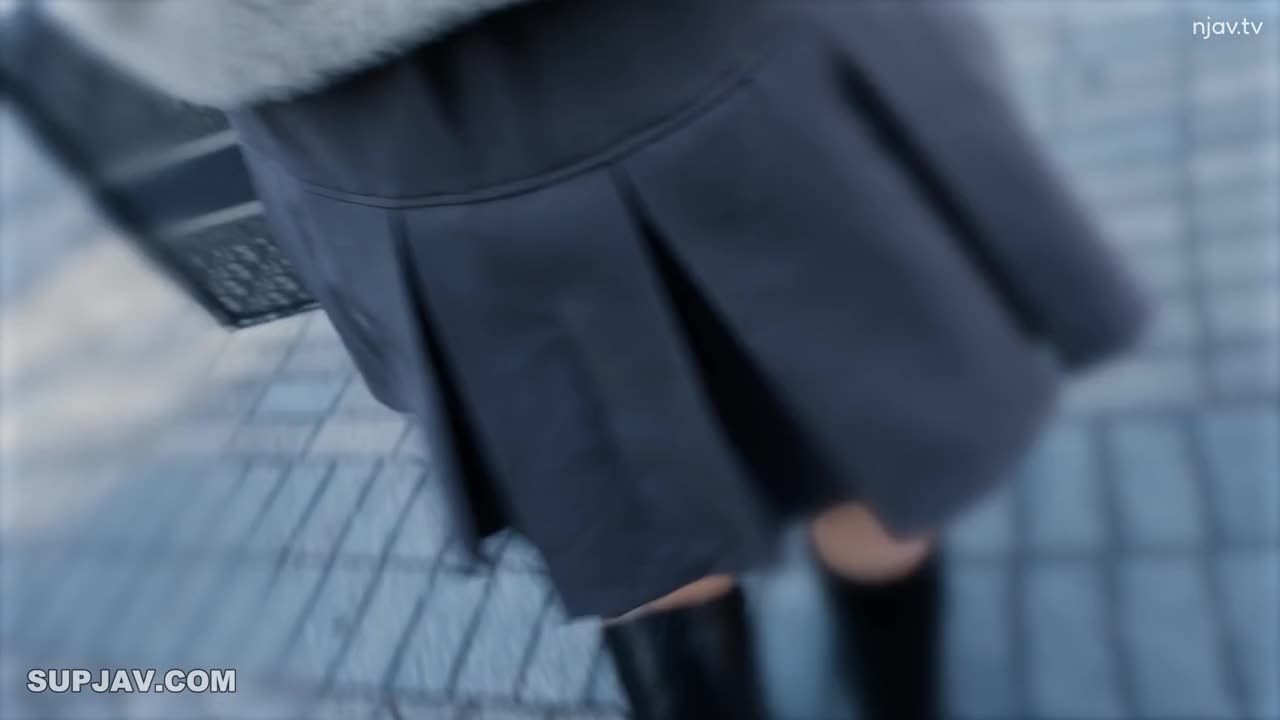 番号:FC2-PPV-4335494    发行日期: 2024-03-12标题： 【小道_熟女】有点漂亮，就是个小女孩。 - - 背部和传教士姿势中出两次。