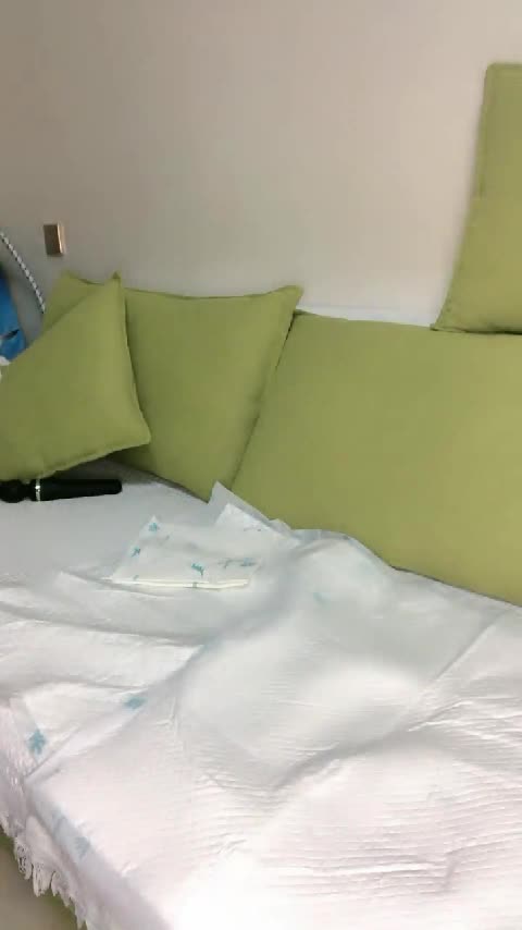 大奶小姨听从侄儿指导立志成为百万粉丝网红