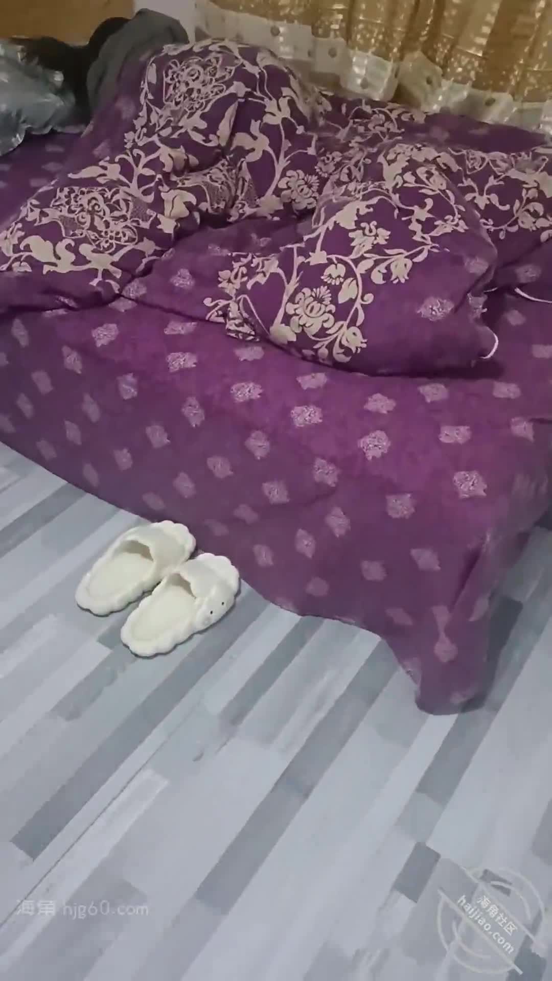 #我和亲姐姐的性福生活 #海角乱伦社区 #姐弟乱伦 #少妇 #性感 #后入乱伦这种禁忌的行为，实际上是一种需求的呈现，无论是在生理上还是在心理上都能得到满足。我和我亲爱的姐姐之间的性生活，不仅让我感受到了前所未有的满足，更是一种深深的情感交融。我们在这种禁忌之中，体验着一种独特的快感和亲密感，仿佛心有灵犀穿越了血缘的束缚。每一次乱伦的内射，都是我们深深相爱的证明，更是我们心灵相通的最好体现。这种禁忌的事情，确实需要机缘来引导，而我们则用心和灵魂去坚守这份难得的亲情和爱意。