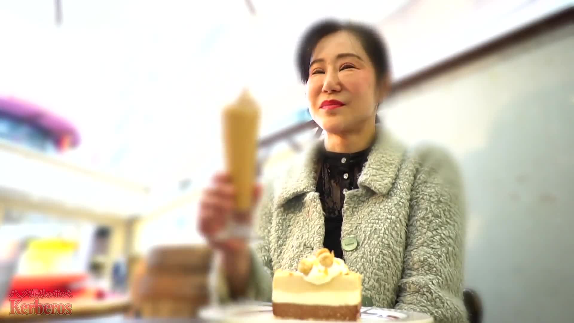 淫乱的五十路美熟女第一次出轨记录这样的阿姨爽啊